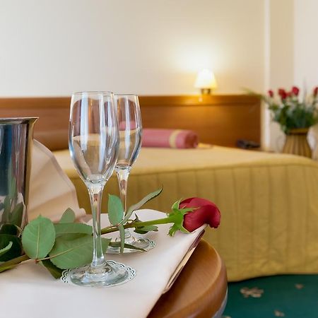 Hotel Palas Mamaia Kültér fotó