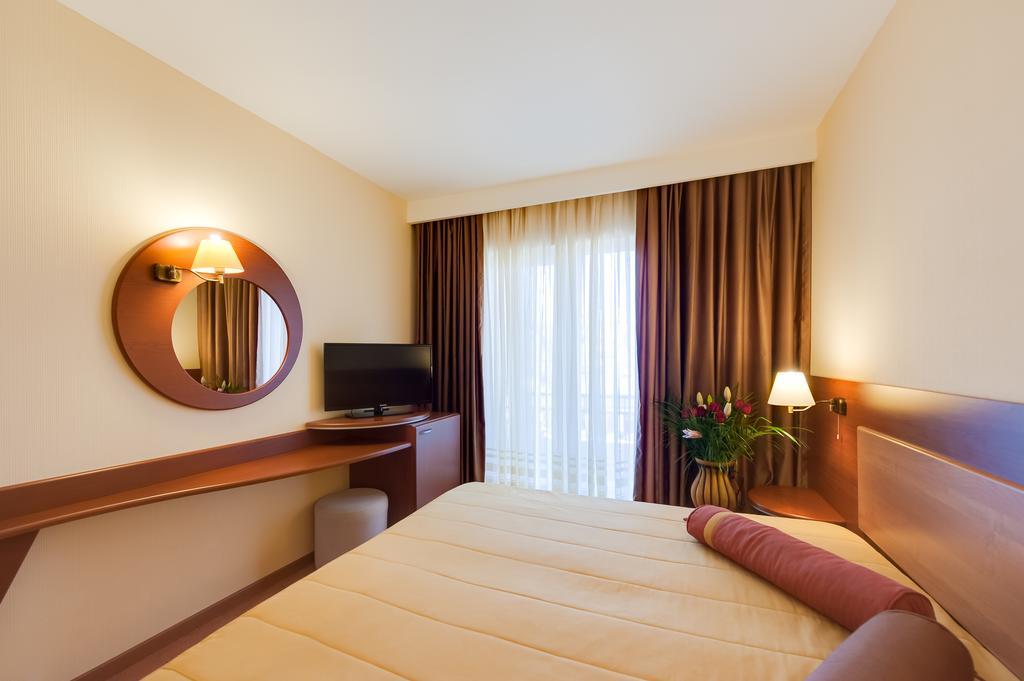 Hotel Palas Mamaia Szoba fotó